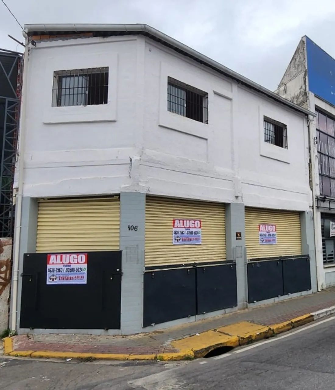 Salão de 300m2 - térreo e superior - centro - Poá/SP.