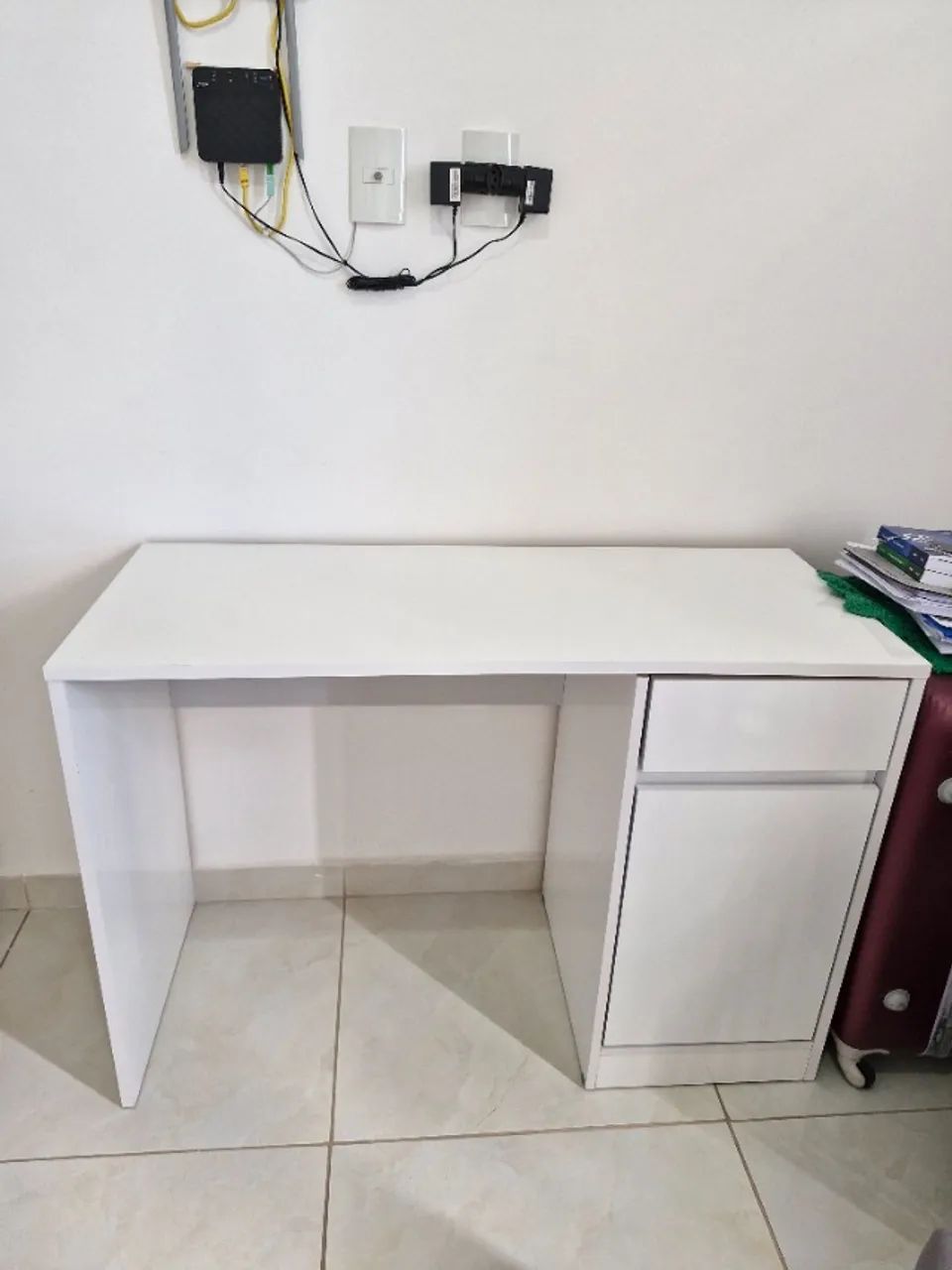 ESCRIVANINHA COM CADEIRA DE RODINHAS