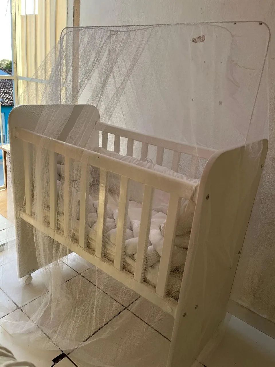 Vendo mini berço completo por 180
