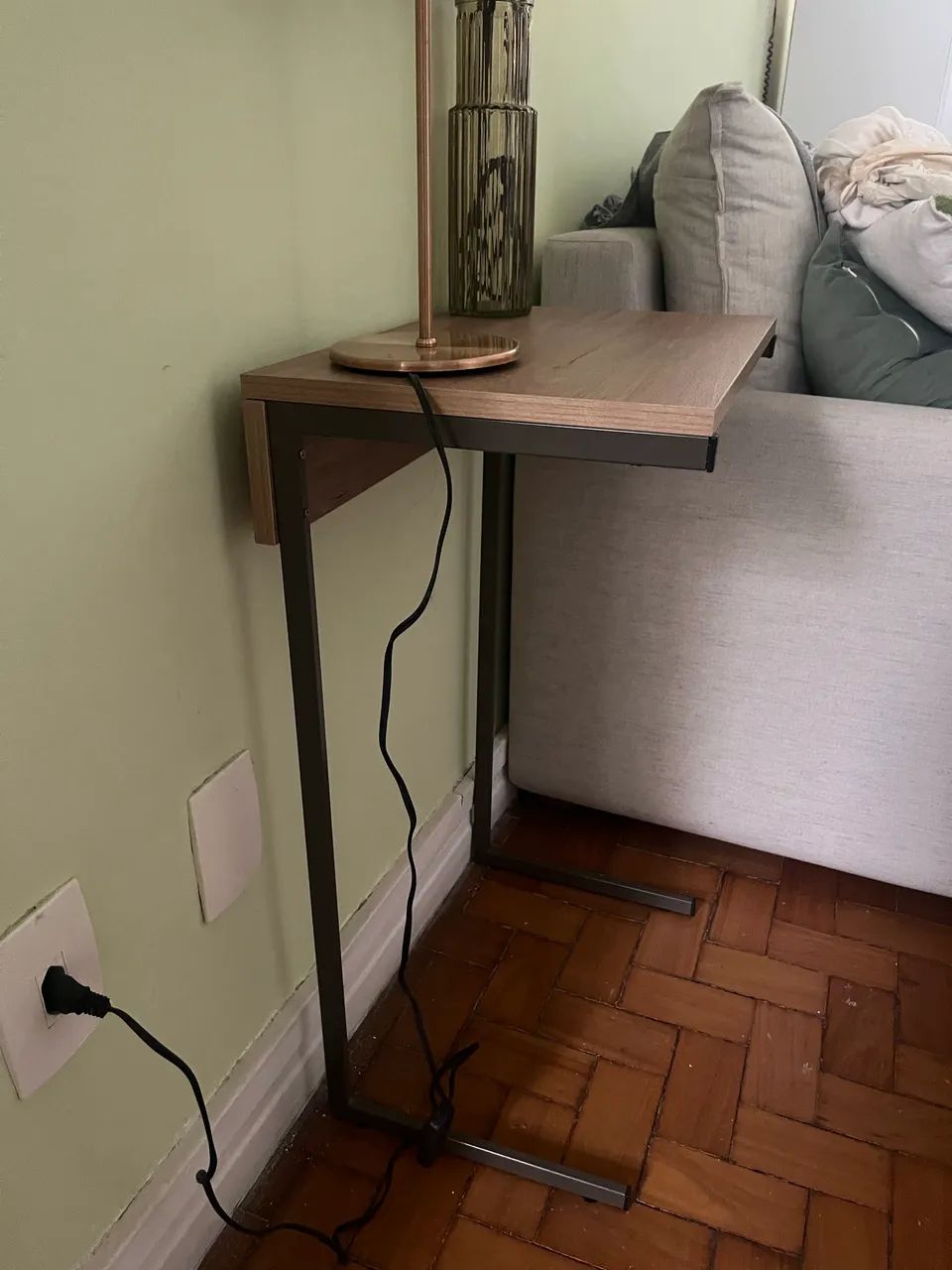 Mesa de apoio lateral para sofa ou cama - Foto 2