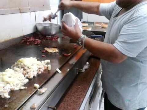 Chapeiro de lanches.carnes e grelhados.