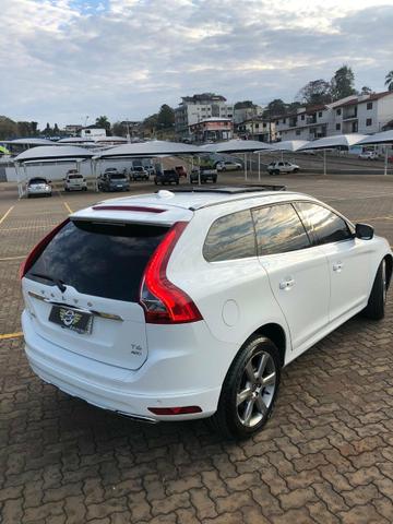 Volvo XC 60 - Foto 2
