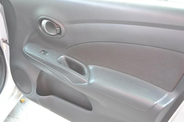 Nissan Versa 1.6 SUV 2013 - Foto 5