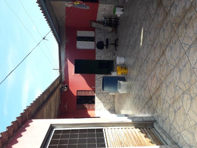 Lote com 02 moradias sendo 01 de 02 qts e 01 de 01 qts so R$90.000 na qr 833 samambaia