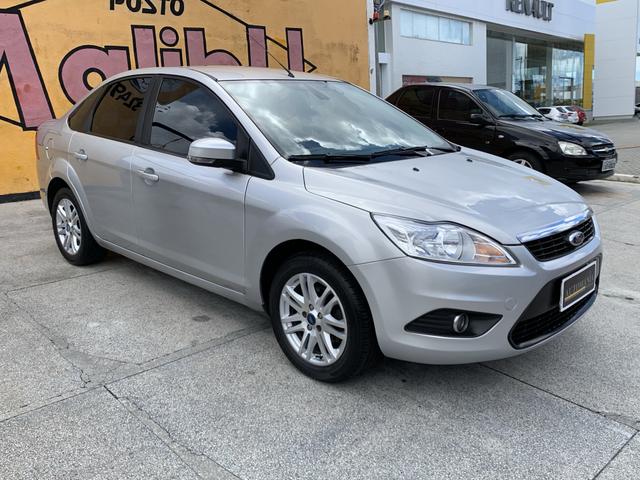 Focus Sedan GLX 2.0 Automático 2013/2013 - Foto 3