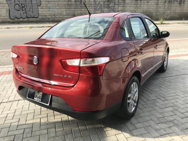 Grand Siena ESSENCE Dual. 1.6 Flex 16V - Foto 2