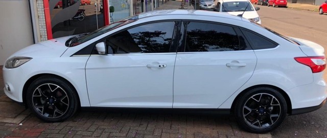 FORD FOCUS SEDAN TITANIUM 2.0 2015