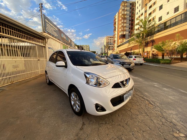 NISSAN MARCH SV 1.6 2018/2018 ÚNICO DONO