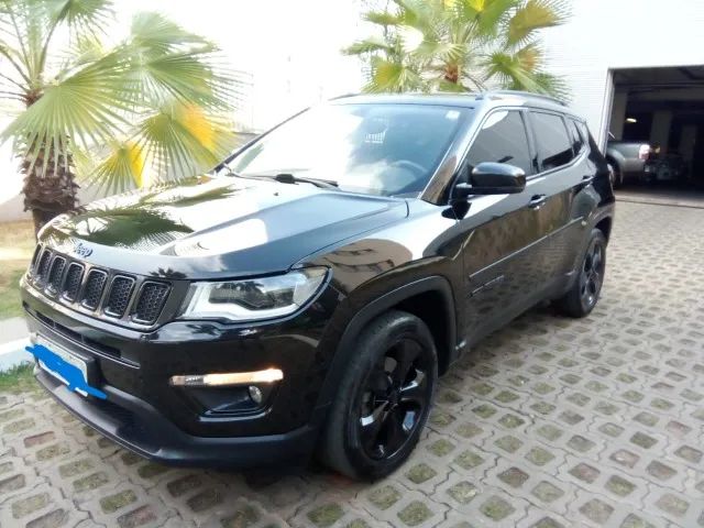 Carro incrivelmente novo, única dona.