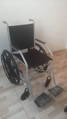 Cadeira de Rodas Loca ção - Foto 2