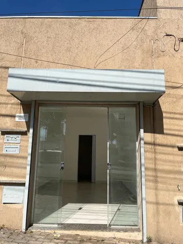 Sala Comercial - Avenida Universitaria (loja 2)