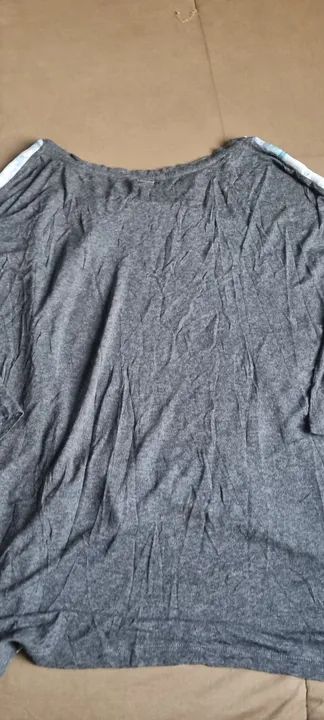 Camiseta calvin klein,  sem uso, p - Foto 2