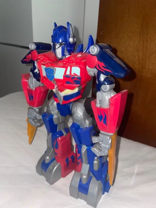 Transformers Optimus Prime Brinquedo - Foto 2
