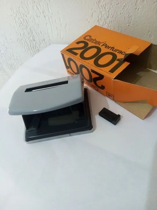 Perfurador de papel em metal dois furos, Carbex Cinza, Novo  - Foto 3