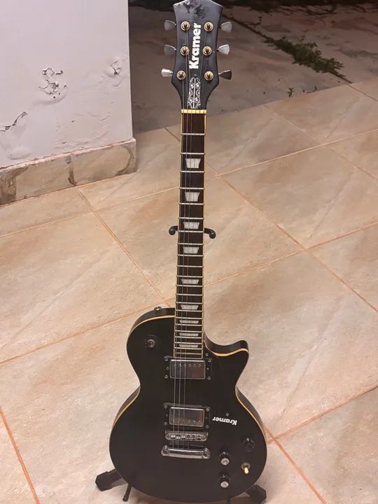 Guitarra Les Paul Kramer importada lindo timbre  - Foto 2