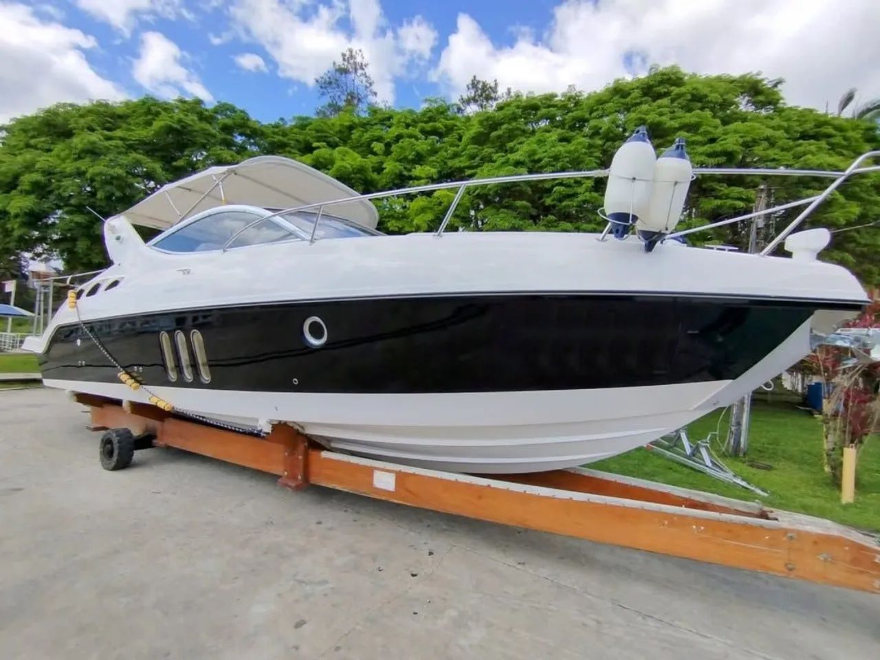 Phantom 300 - 2012 x2 Mercruiser QSD 170 HP ñ Focker Triton Armada Cimitarra Real 