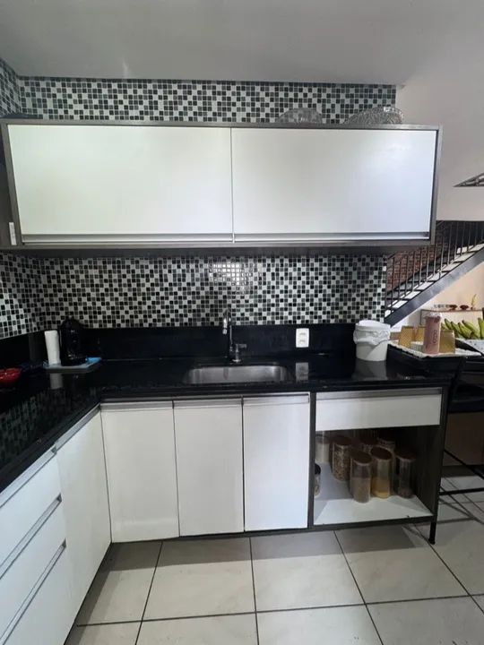 Excelente cobertura duplex muito bem localizada na Av Abel Cabral com 151 metros  - Foto 4