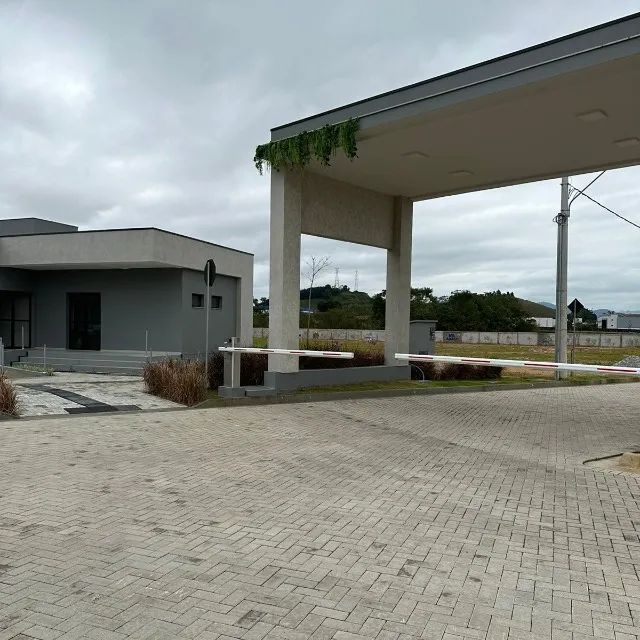 Lote Comercial Industrial 900 m2 Condominio Fechado Fácil acesso em Biguaçu SC - Business - Foto 3