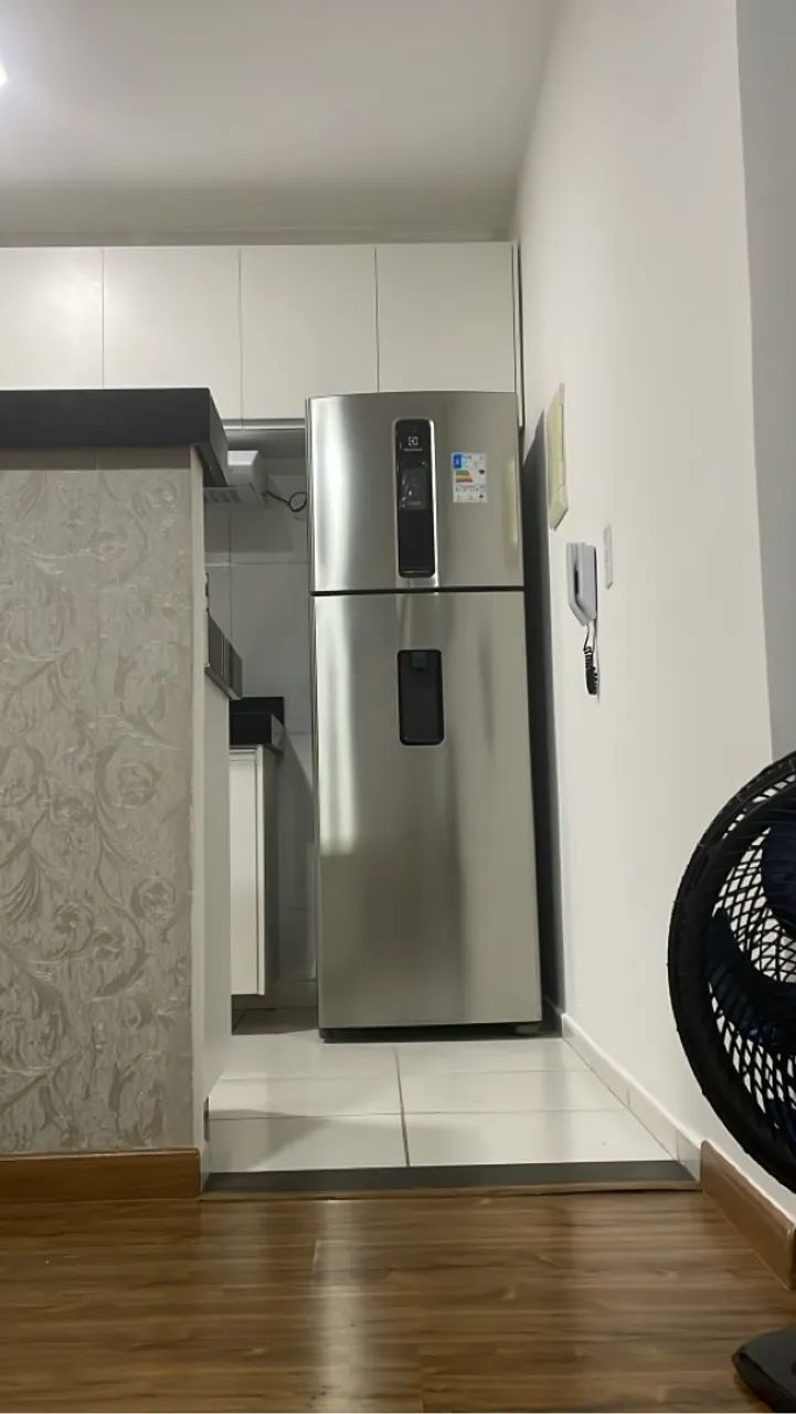 Geladeira Electrolux Frost Free Inverter 389L cor Inox Look (IW43S)