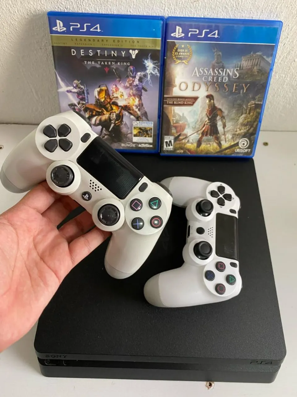 PS4 Slim 2 Controles +3 Jogos físico 