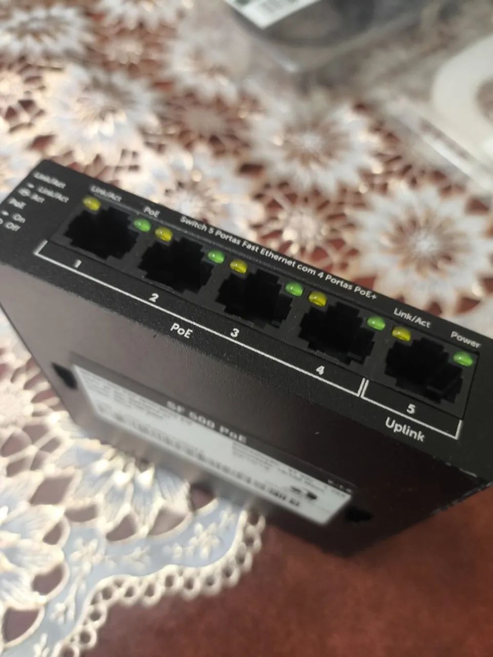 Switch 5 Portas Intelbras Fast Ethernet Sf 500 Poe