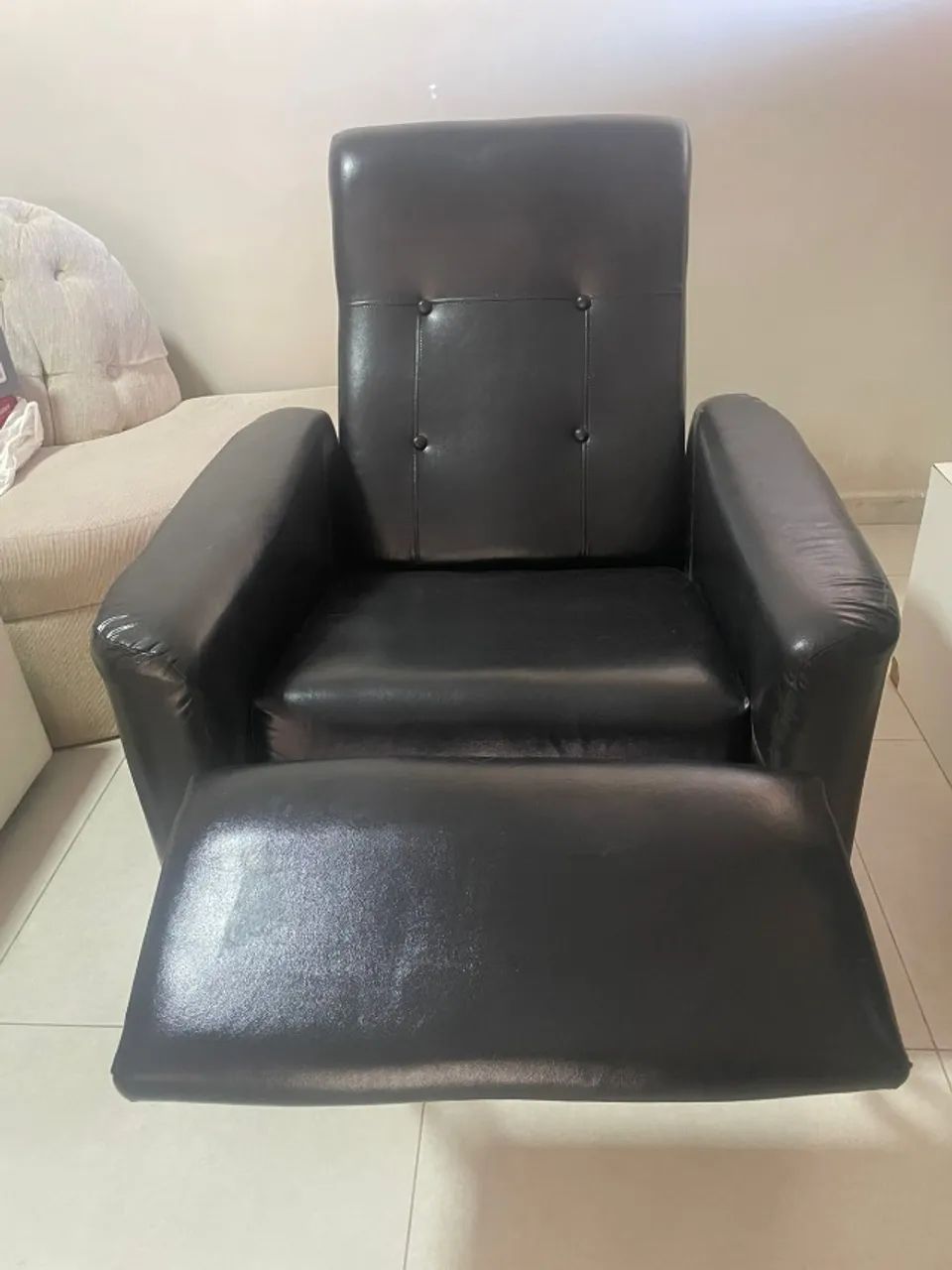 Poltrona do Papai Reclinável Preta  - Foto 4