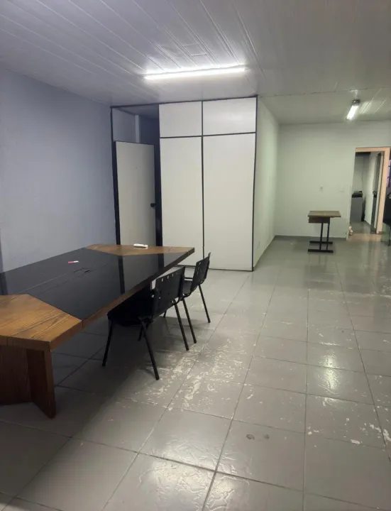 Sala Comercial para Aluguel / Locação no Setor Bueno em Goiânia-GO.