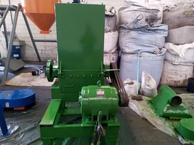 Moinho para plástico 650 X 500 25CV - Foto 3