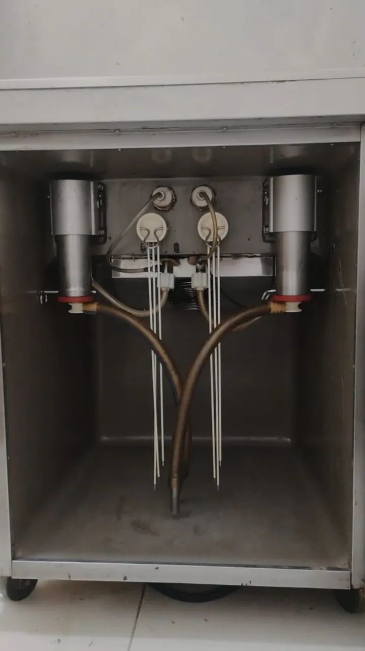 Máquina de Sorvete Taylor 8756 Funcionando Perfeitamente  - Foto 3
