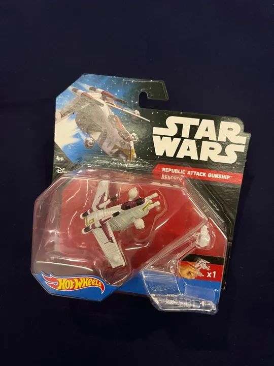 Kit 3 naves star wars hot wheels lacradas - Foto 2