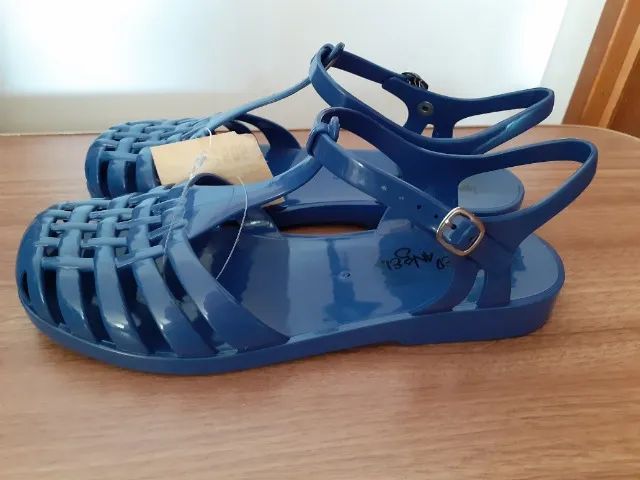 Sandália em plástico  azul 35 nova - Foto 3