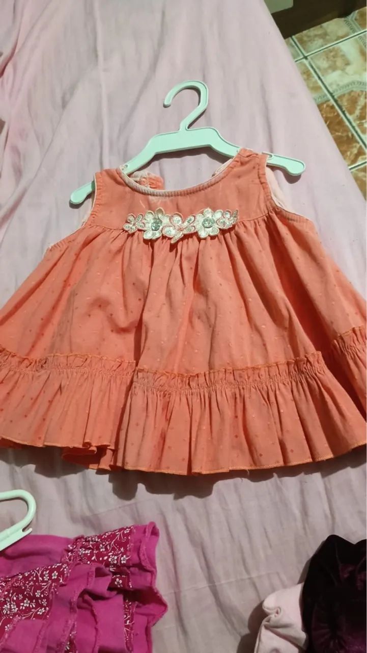 Vestidos variados pra bebê  - Foto 5