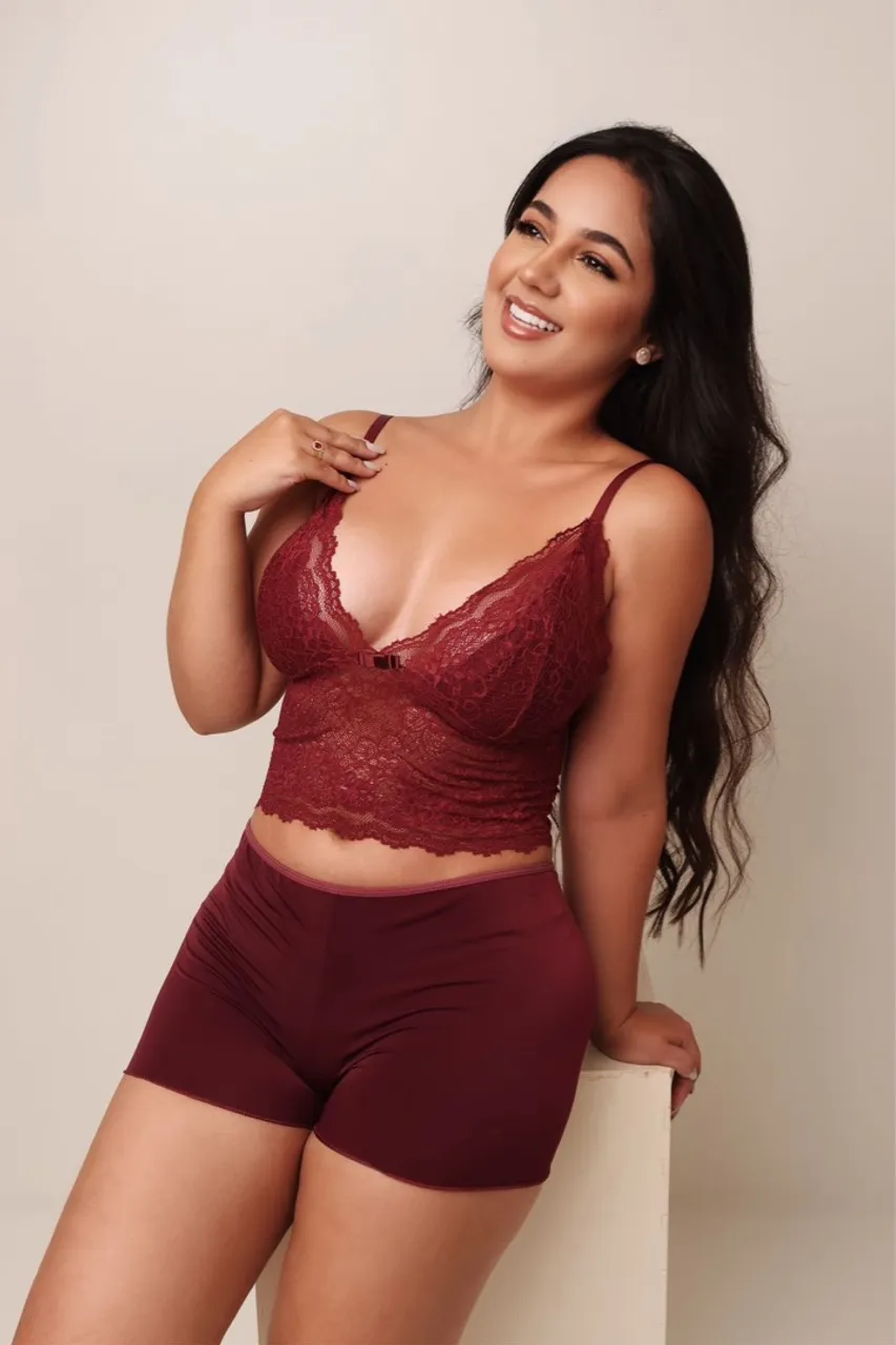 Conjunto de lingerie sensual em renda