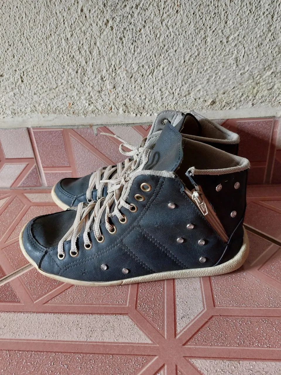 Tênis casual - Tamanho 37 - Foto 2