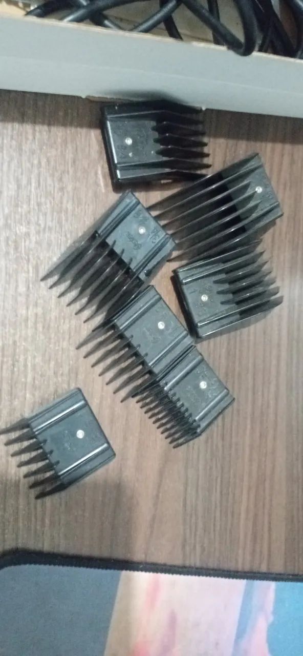 Máquina Tosa Oster A6 Slim Profissional 3 Velocidades - Foto 3