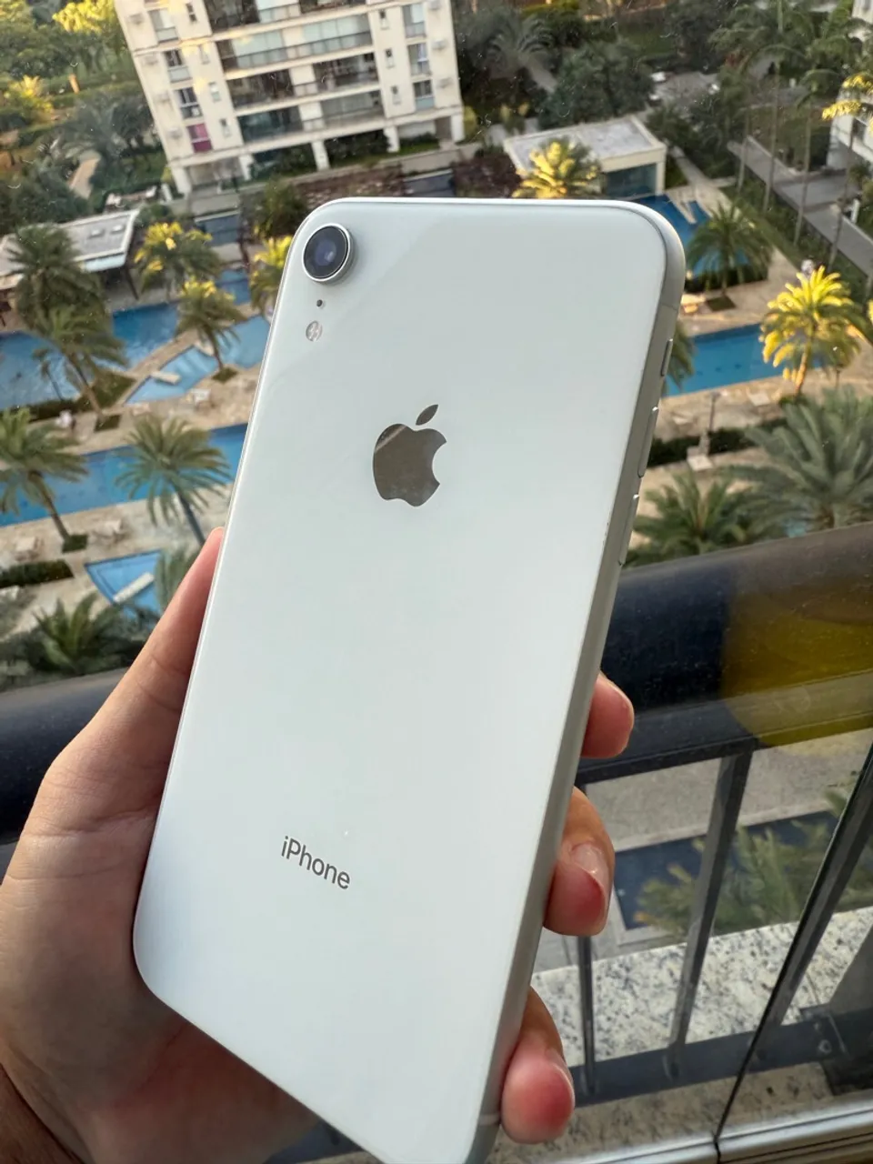 iPhone ? XR BARATO