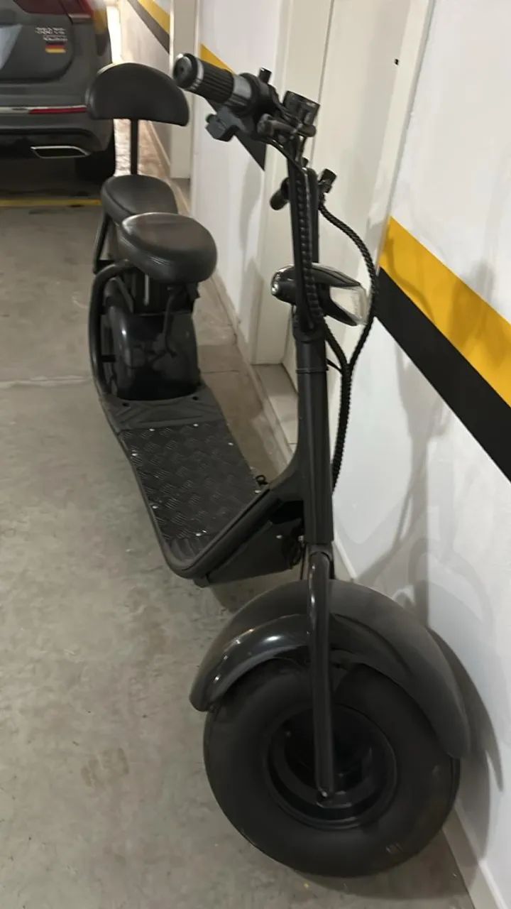 Scooter elétrica X11 2000W em bom estado