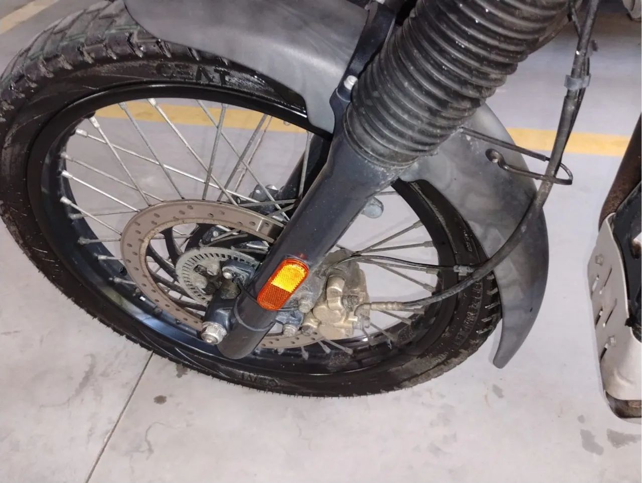 Moto a venda Royal Enfield Himalaya 411cc 12.000 km - Foto 4