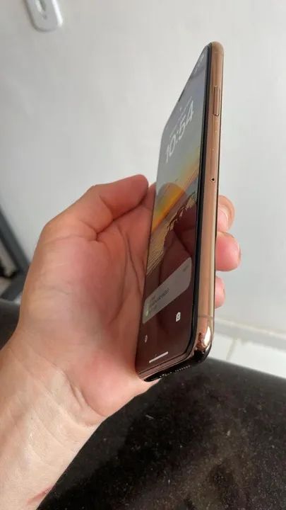 iPhone 11 Pro Max de 64gb Gold - Oportunidade - Foto 2
