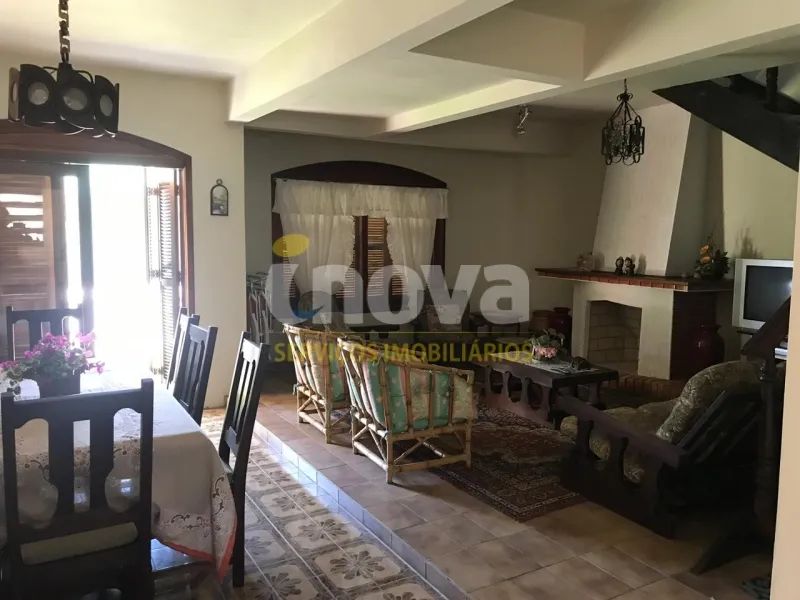 SOBRADO COM 04 DORMITÓRIOS EM TRAMANDAÍ - Foto 2