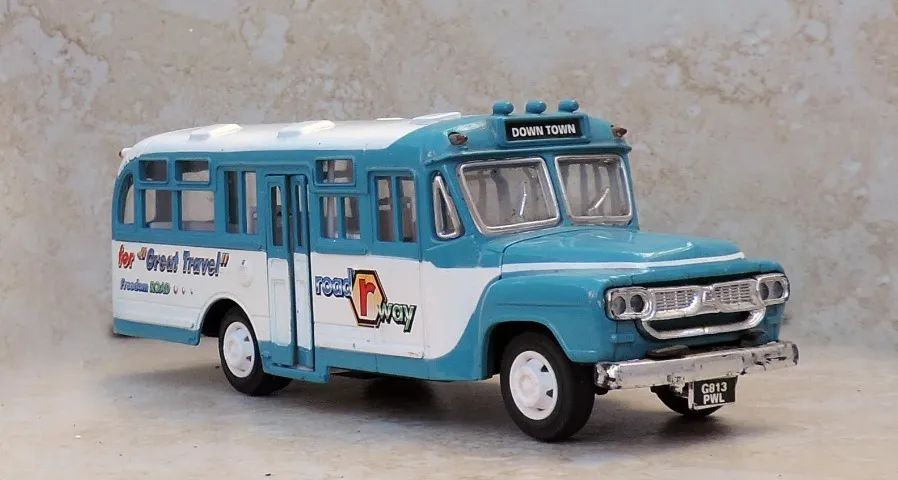 Miniatura de ônibus (modelo antigo) saica - ver descrição