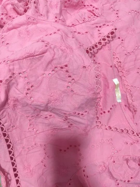 Conjunto Rosa de Algodão com Detalhes em Renda