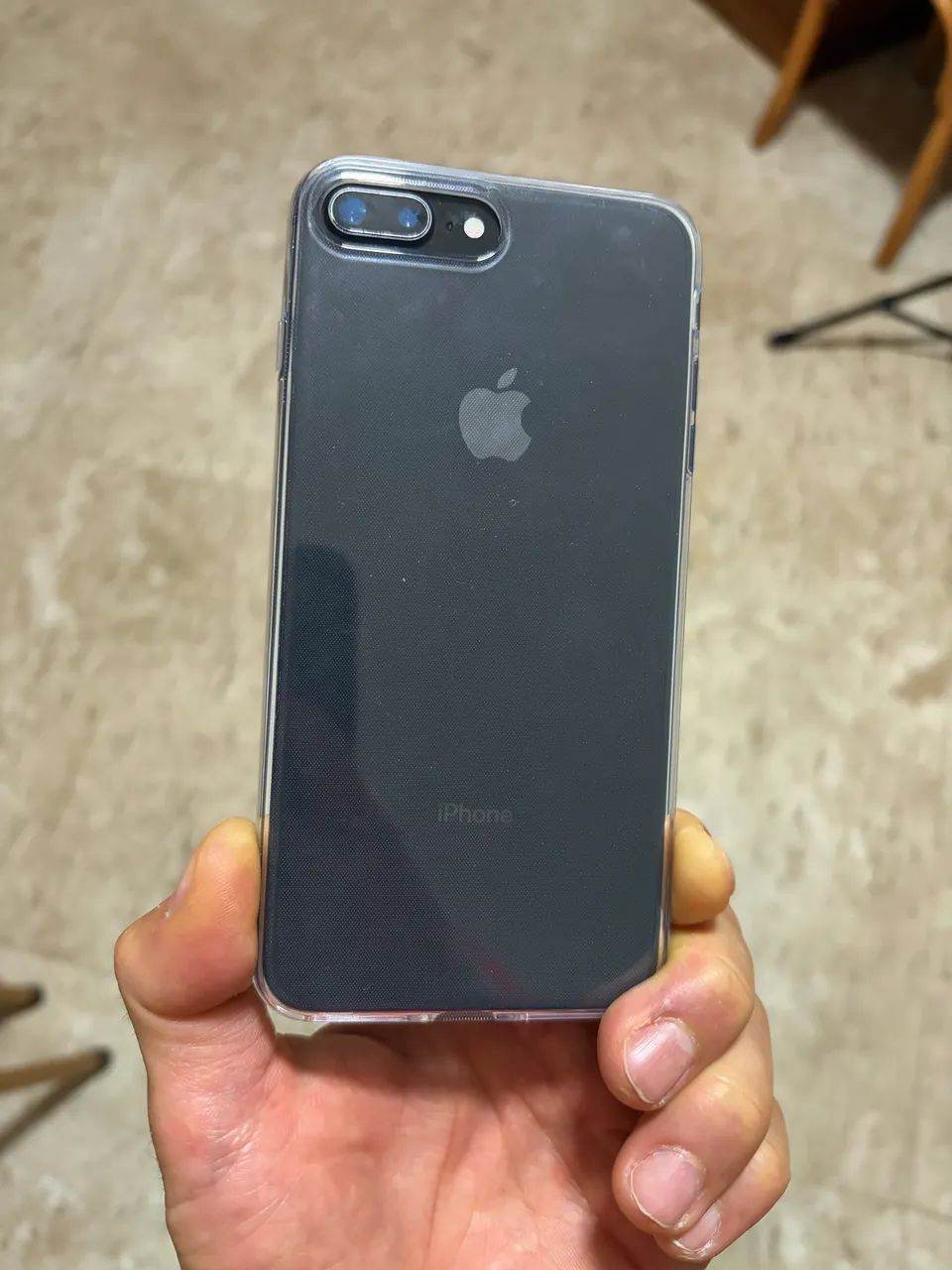Iphone 8 Plus 256GB cinza espacial c/ capa - Celulares e