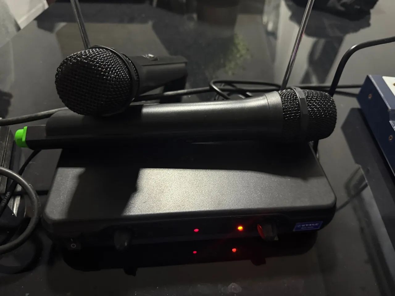 Microfone em perfeito estado sem fio  - Foto 2