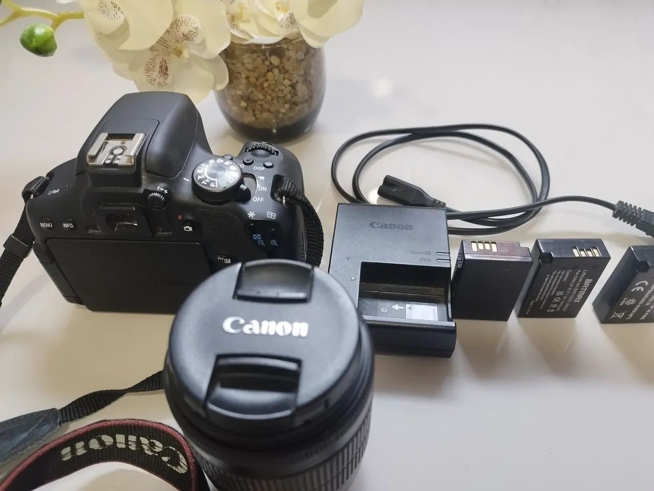 Câmera Canon T6i com acessórios - Foto 4