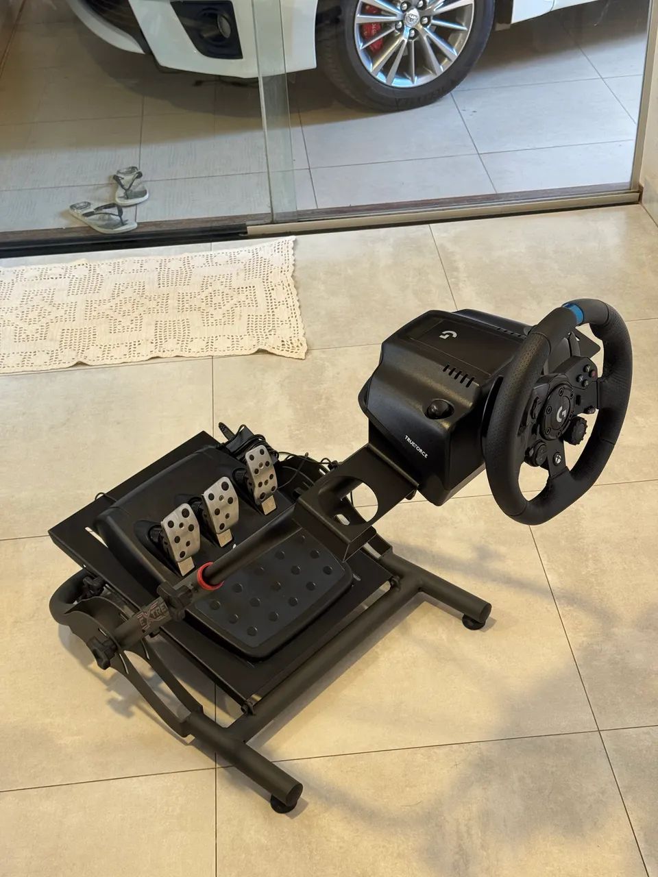 Volante Logitech G923 para Xbox Series X|S, One, extremamente novo, sem detalhes.