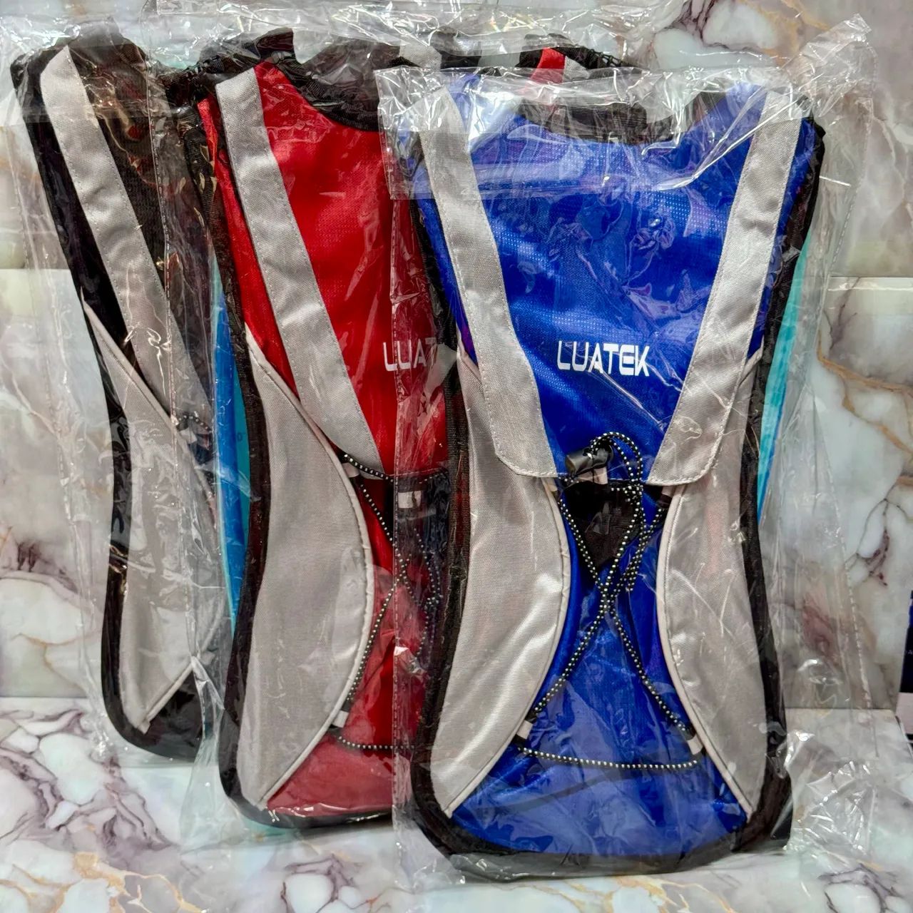 Mochila hidratação com refil de 2 litros 