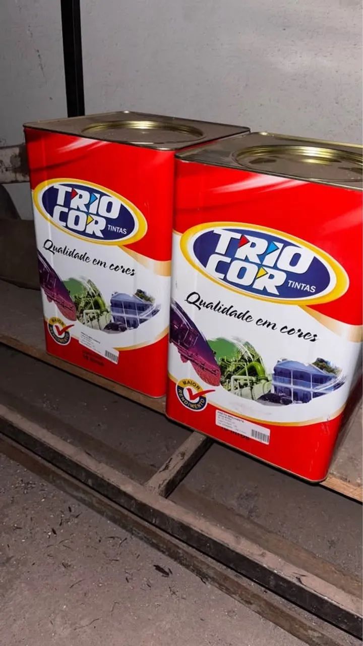 2 latas de tinta 18lt Laca Nitro preto brilhante