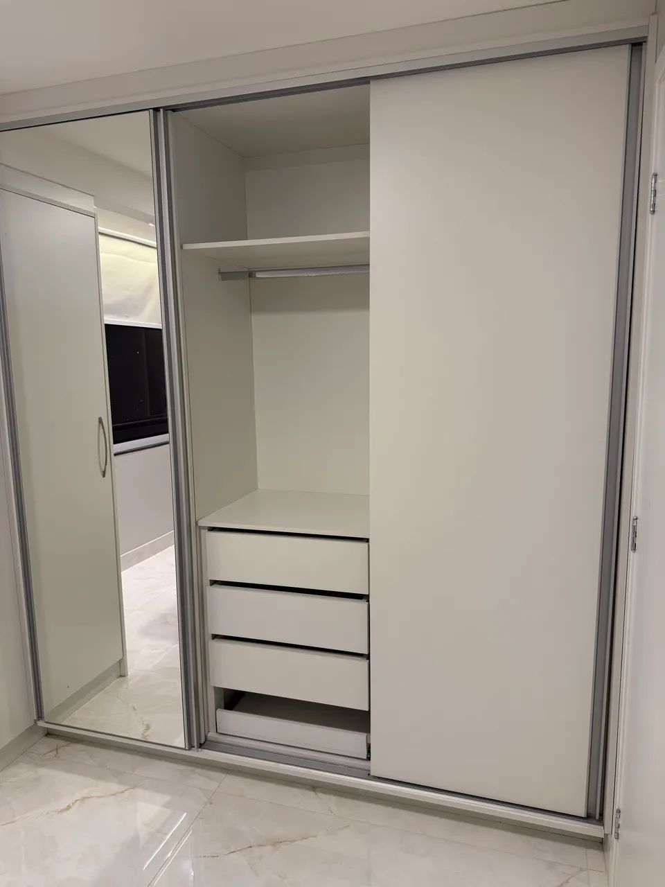 Apto. alto padrão, de 1 quarto, todo reformado, Cond. Monte Carlo, 914 Norte!  - Foto 11