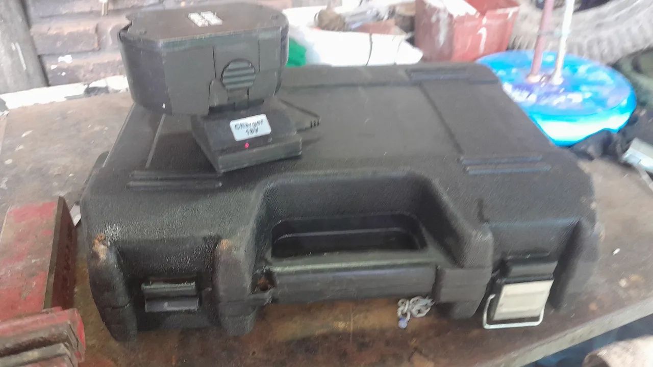 furadeira sem fio master home R$ 200  - Foto 4